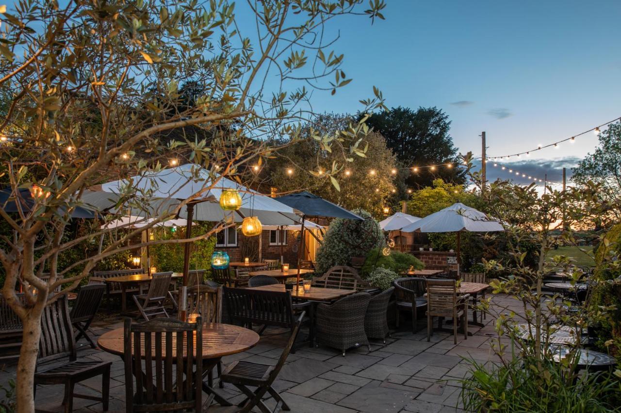 The Griffin Inn Fletching Exterior photo